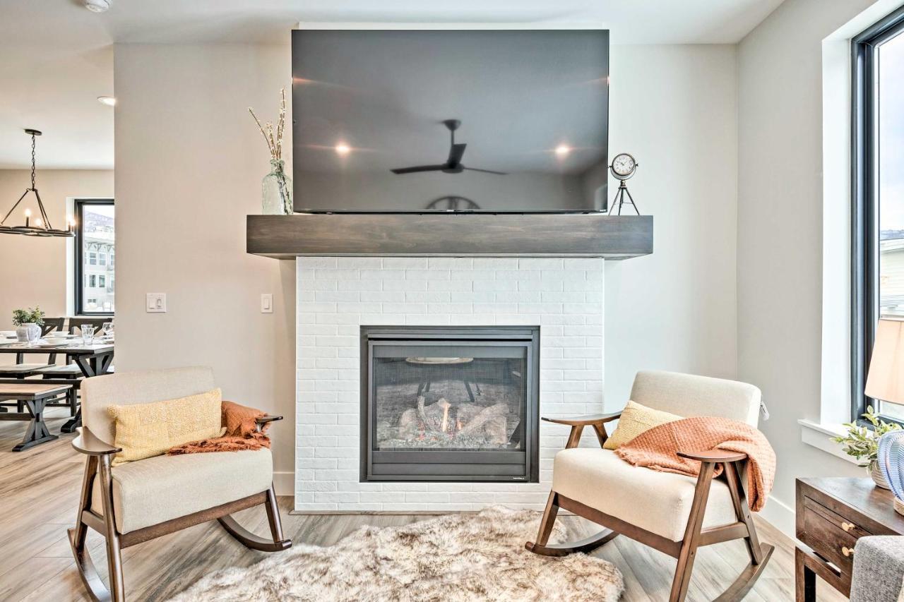 Newly-Built Lakeside Gem With Community Perks! Huntsville 外观 照片